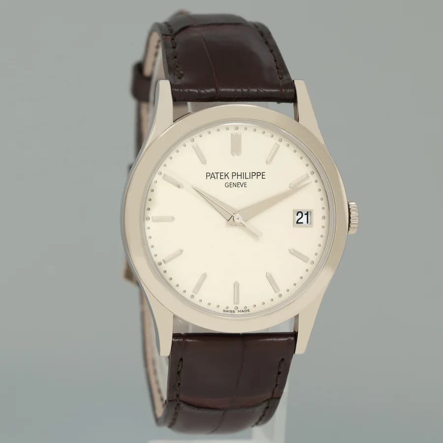 Patek Philippe Calatrava 5296G White Gold — деталь