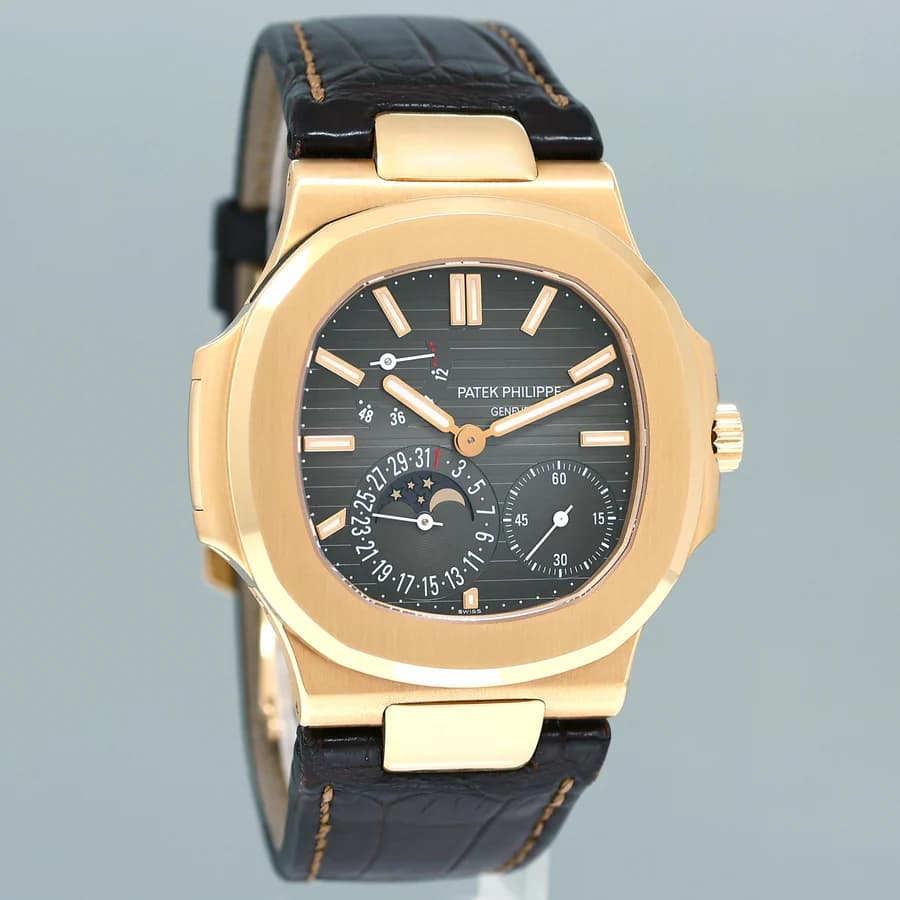 Patek Philippe Nautilus 5712R Moonphase Rose Gold — деталь