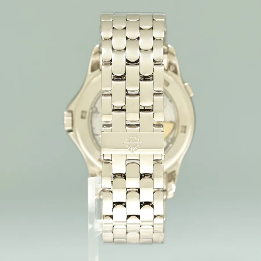 Patek Philippe World Time 5130/1G White Gold Blue — lifestyle
